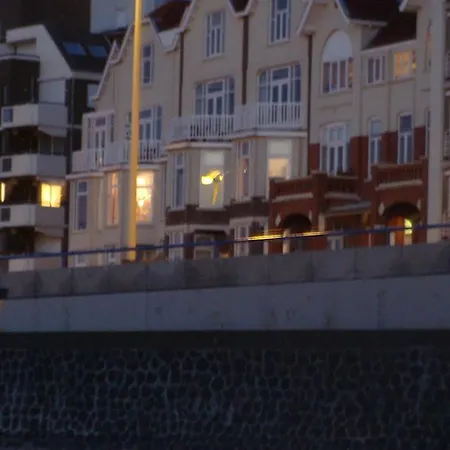 Suite44 Bed & Beach Scheveningen Apartment The Hague